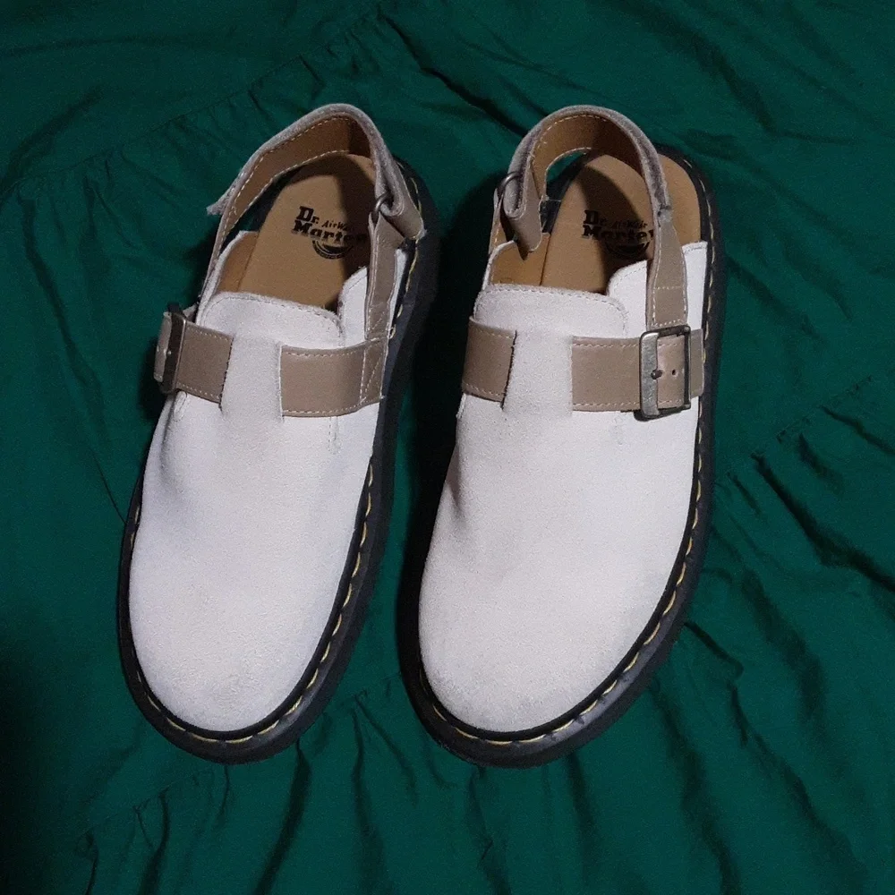 Dr. Martens Tan Leather Men's  Sandals Size 10.